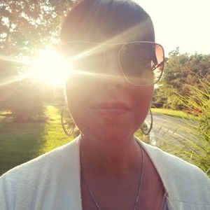 Meet your Posher, Linda